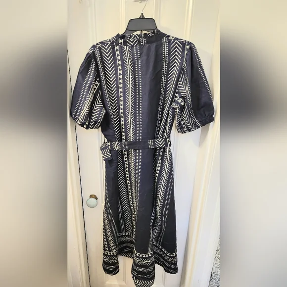 NWT KAKTUS midi length Blue printed dress size large - Picture 4 of 7